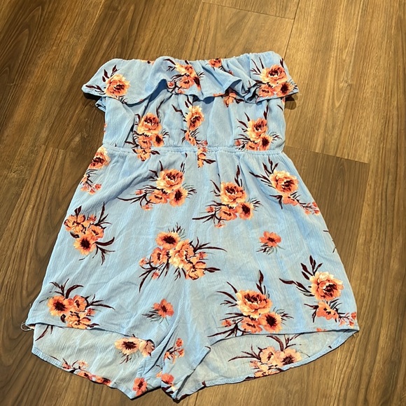 Rue21 Romper - Picture 2 of 3